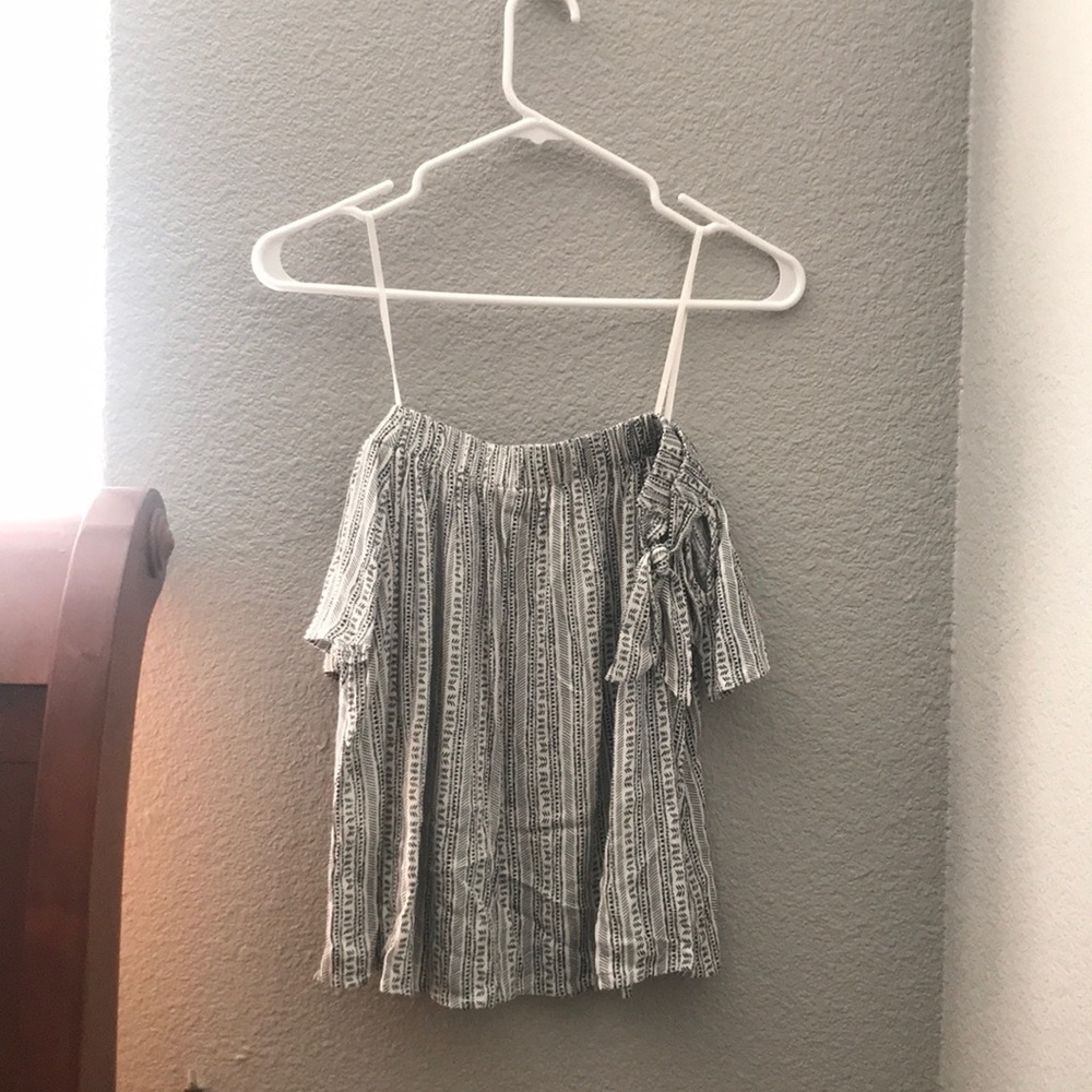 Strapless top